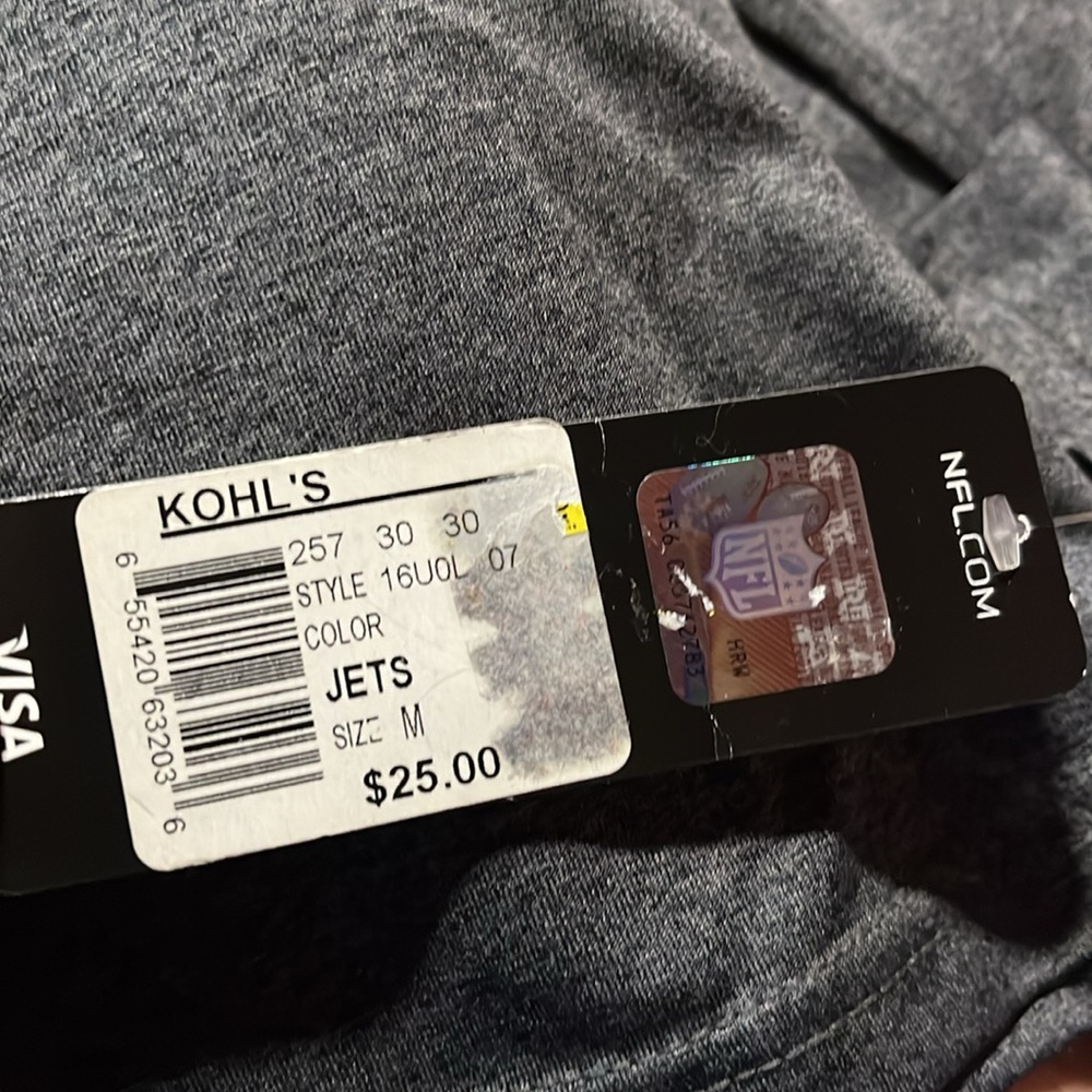 Kid’s NY Jets Long Sleeve T. NWT - Picture 2 of 3